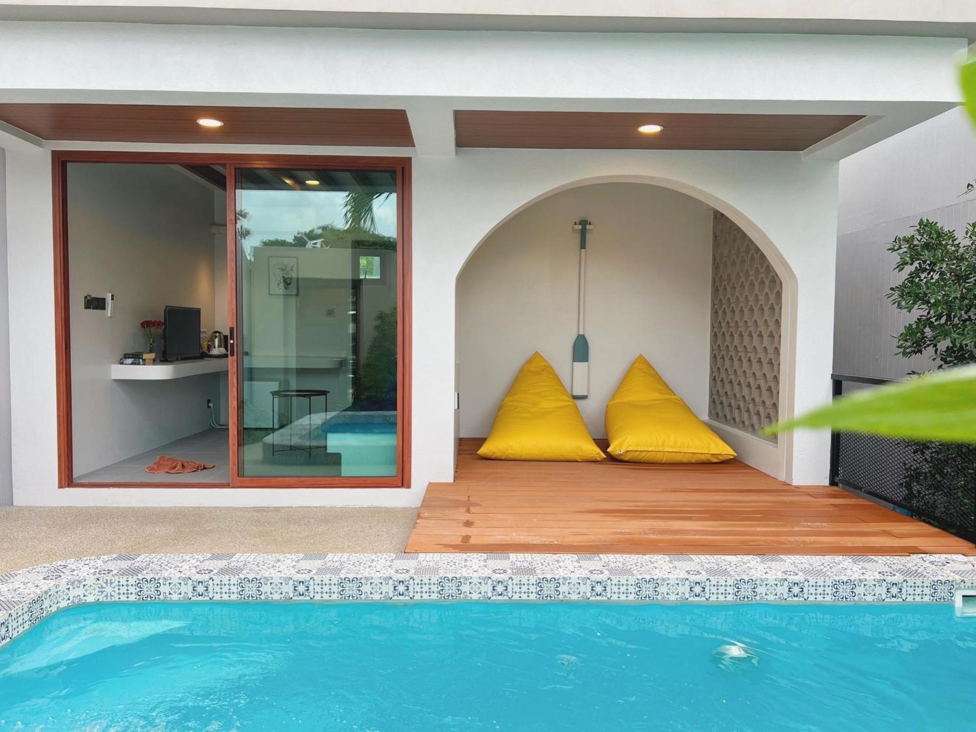 Le Resort And Villas Rawai Eksteriør bilde A pool villa in Thailand